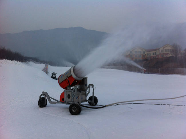 焦作五龍山滑雪場