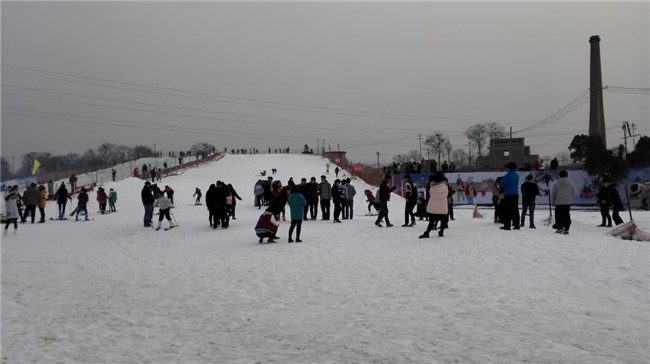 滑雪場(chǎng)造雪機(jī)