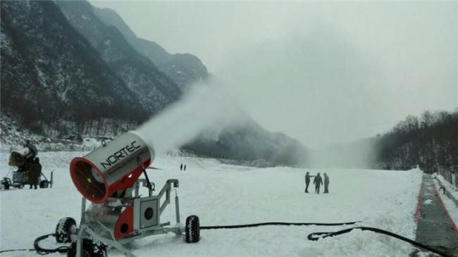 滑雪場(chǎng)造雪機(jī)