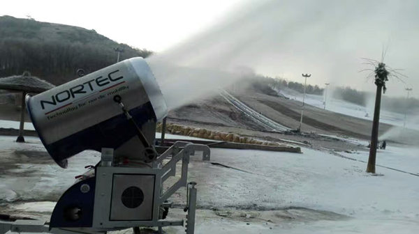 造雪機