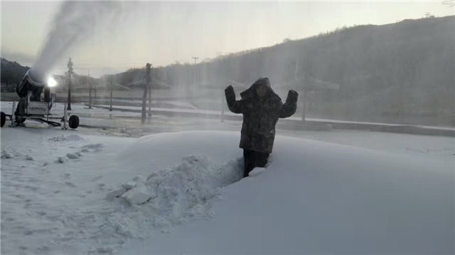 造雪機(jī)