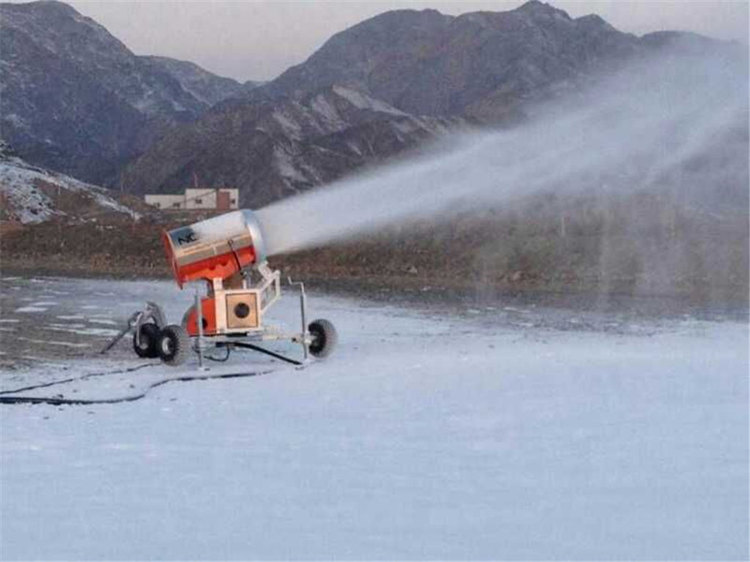 造雪機(jī)