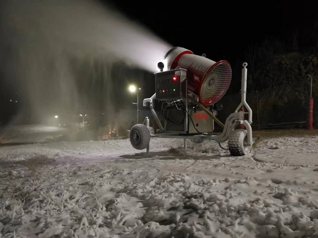 造雪機(jī)