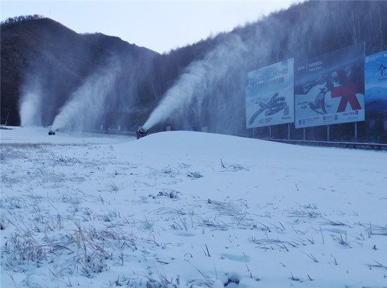 造雪機(jī)