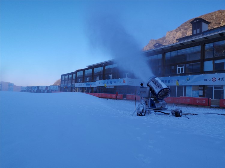 造雪機