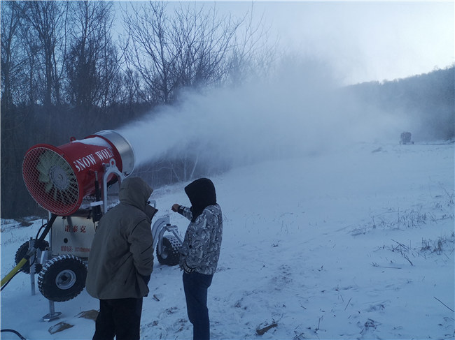 人工造雪機(jī)